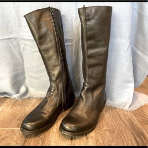 Steve Madden Classic Leather Boots